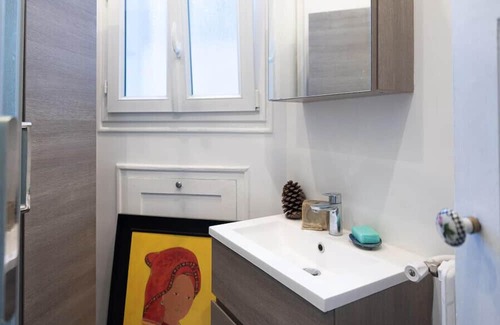 Saint-Mande Apartment | Appartment near the Bois de Vincennes