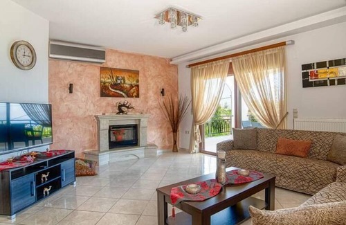 Roussospiti Villa | Maria's Cretan Oasis - Private Pool Getaway