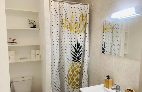 Faubourg de l'Arche Apartment | Appartement Calme et Chaleureux Proche de Paris