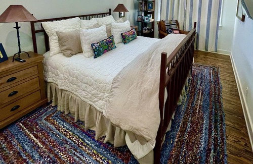 Comfort Cottage | The Stay on Seventh