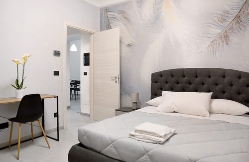 Saluzzo Apartment | Apartment 'Civico 16' with Balcony