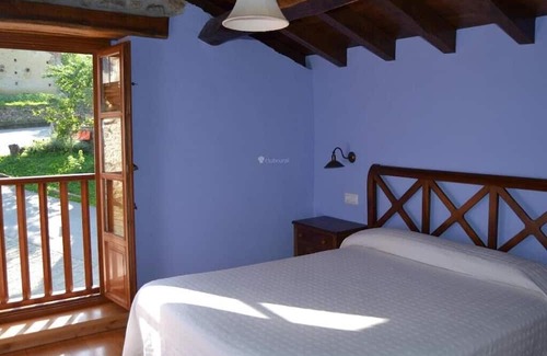 Bobia de Abajo House | Holiday Home 'La Corte Del Rondiellu 1' with Mountain View, Private Terrace and Wi-Fi