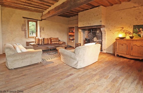 Comblot Cottage | Gite COMBLOT, 3 bedrooms, 6 persons
