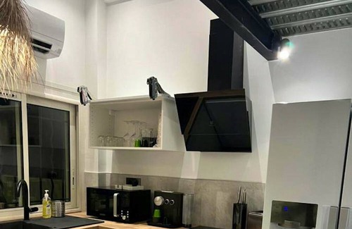 La Couronne Apartment | Homerez - Appartement 500 m away from the beach for 4 ppl. at Martigues