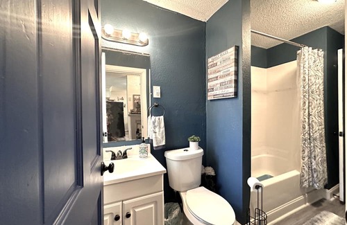 Atlanta House | Nirvana - Cozy retreat with room for the entire family just minutes from Atlanta