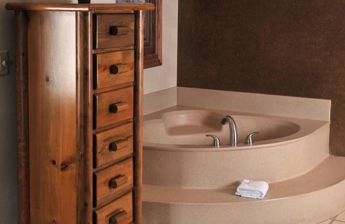 St. Joseph House | Rustic Ambiance Close to Nature - Immersive Comforts Await | 3 Units