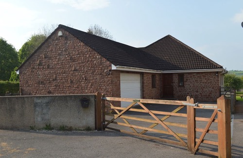 Compton Martin House | Modern single story home on village boundary in Mendip Hills AONB.