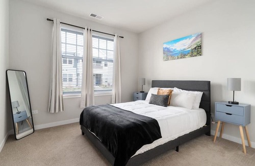 West Dundee Apartment | Corporate Housing by MGM