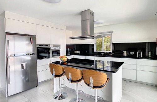 Arco da Calheta House | Arco Sun Villa by LovelyStay