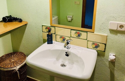Serra de Daro Cottage | Apartamento Rural en el Baix Empordà, Ideal Para Famílias