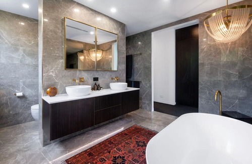 Broadbeach Waters Villa | Waterfront Home with Ultimate Privacy