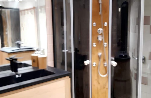 Carlux House | Homerez - Beautiful house for 4 ppl. with shared pool and terrace at Carlux