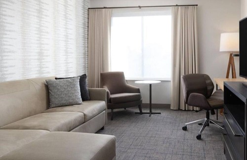 Fairfield House | UPGRADE YOUR EXTENDED STAY EXPERIENCE.