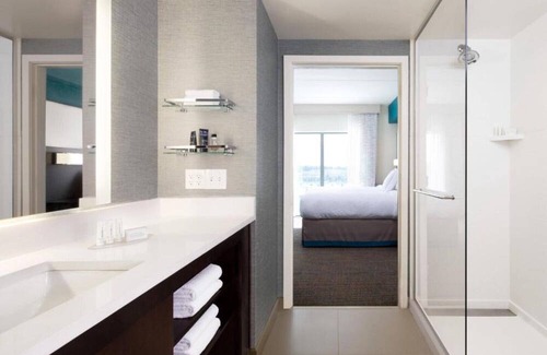 Fairfield House | UPGRADE YOUR EXTENDED STAY EXPERIENCE.