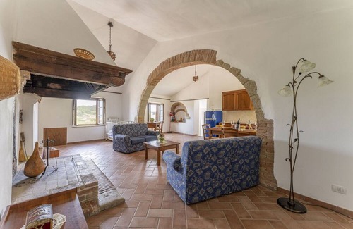 Radicondoli Apartment | Beautiful apartment for 8 people with pool, WIFI, veranda, panoramic view and parking