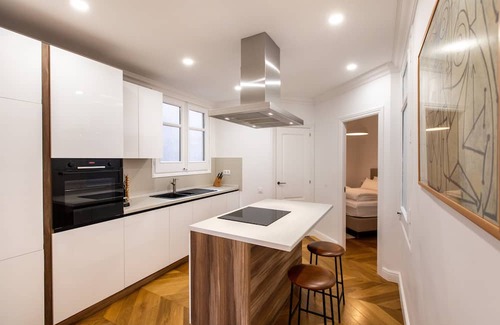 el Camp d'en Grassot i Gracia Nova Apartment | Stunning Brand New 4BR 4BATH Sagrada Familian