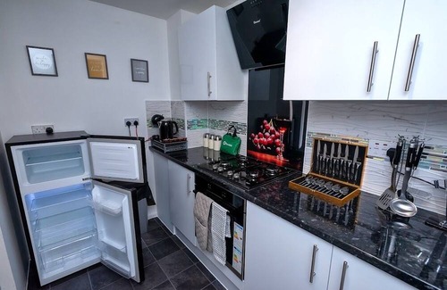 Thamesmead East House | I Love London! A Stunning 2 Bed Home Sleeps 1-3!