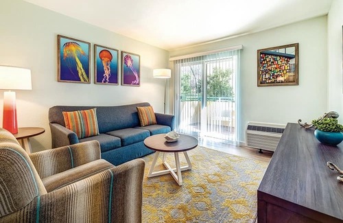 Mission Valley Resort | Family Friendly Mission Valley two-bedroom suite with full kitchen