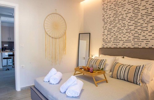 Petaloudes Apartment | Charavgi Apartment 1