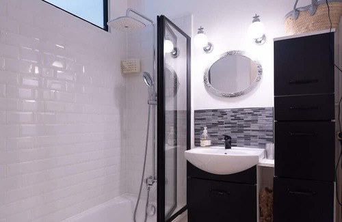 Bagnolet Apartment | A haven of peace 2 steps from Paris