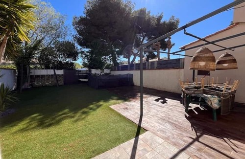 Fos-sur-Mer Villa | Grande Maison Près de la Plage, 8 Personnes
