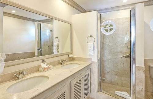 Merlin Bay Resort | Villa Westmoreland - Three Bedroom Resort, Sleeps 6