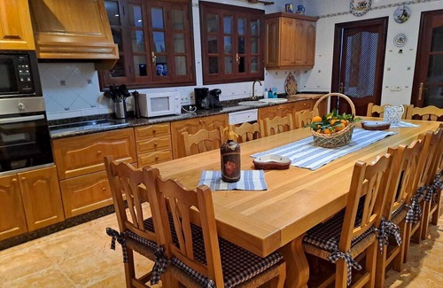 Algaida Villa | Country House 'Son Pujol' with Mountain View, Wi-Fi and Air Conditioning