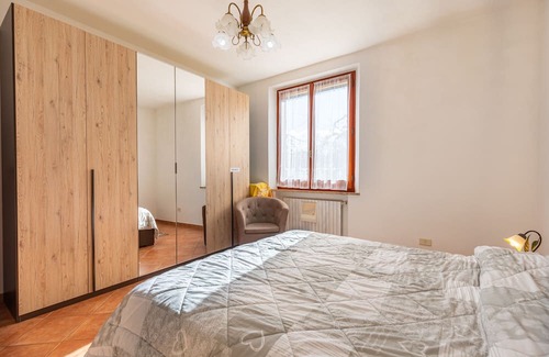 Guazzino Apartment | Apartment 'Orto Degli Ulivi' with Shared Garden and Wi-Fi