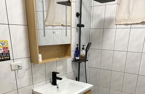 Fuxing District Bed & Breakfast | Lalashan B&B