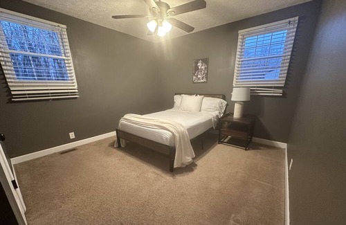 Nashville House | Serene Haven Ranch: Cozy 3BR Oasis with Backyard Bliss