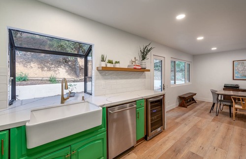 Fallbrook House | Relaxing hideaway just steps from Monserate winery!