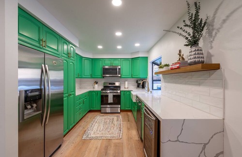 Fallbrook House | Relaxing hideaway just steps from Monserate winery!