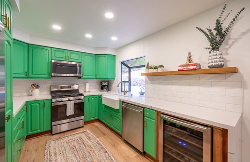 Fallbrook House | Relaxing hideaway just steps from Monserate winery!