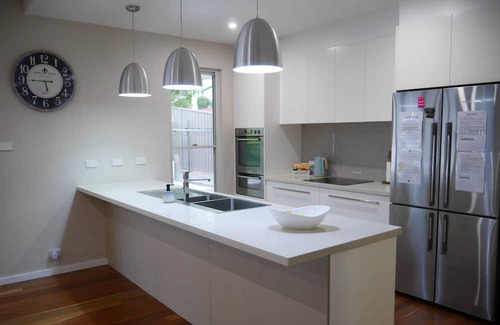 Caringbah South House | Luxury 2 story home in Yowie Bay. Close to Sydney CBD & Cronulla Beach