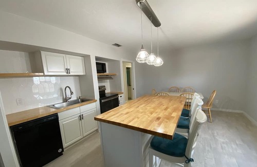 Rock Ridge Apartment | Spacious 2BR/2BA 5 min to beach with yard and garage