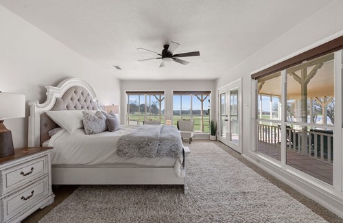 Leon Junction Other | Lakeside Farmhouse with Pool on 142 Acres near Temple, Texas
