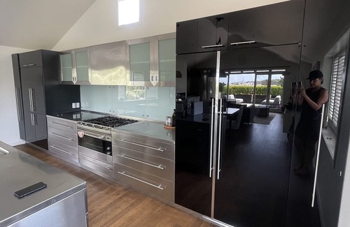 Remuera House | Spacious Haven in Prime Location: Your Ideal Holiday Getaway