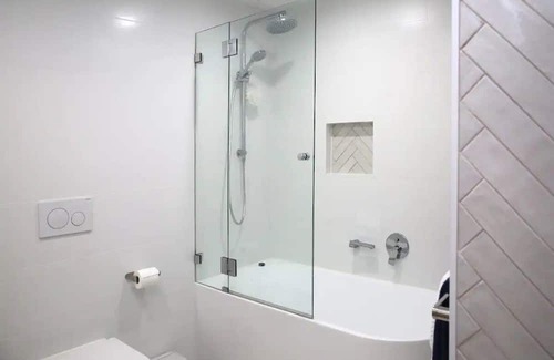 Currimundi House | LUXURY ABSOLUTE BEACHFRONT HOLIDAY SUNSHINE COAST