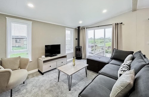 Tunstall Cabin | 2 bedroom accommodation in Tunstall, Richmond