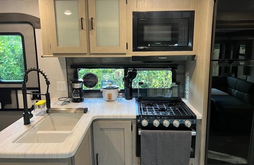 Princeton House | Luxury RV with Private Entrance
