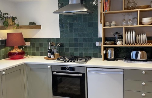 Lifton Apartment | Felly House Annex