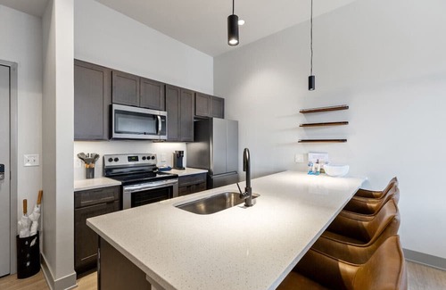 Downtown Apartment | Downtown LEX - Keeneland Condo