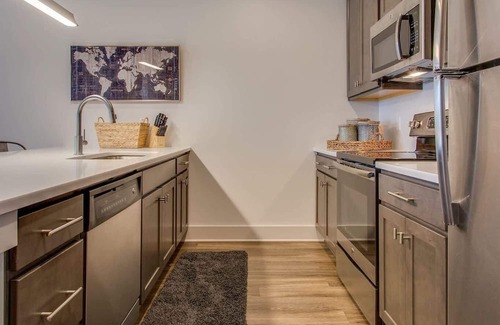 Nashville Apartment | New* East Nash - King Bed, Short Drive to Dwntwn!
