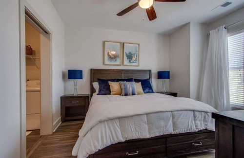 Nashville Apartment | New* East Nash - King Bed, Short Drive to Dwntwn!