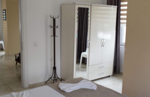 Konyaalti Bed & Breakfast | Apartment Güden Pearl Pool und Bergblick