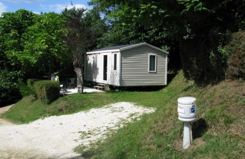 Villefranche-du-Perigord House | Mobilhome 3 étoiles - Piscine - eeeebb