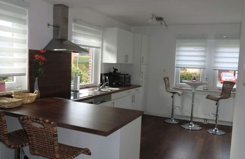 Nordseebad Burhave Apartment | Holiday home to the lighthouse