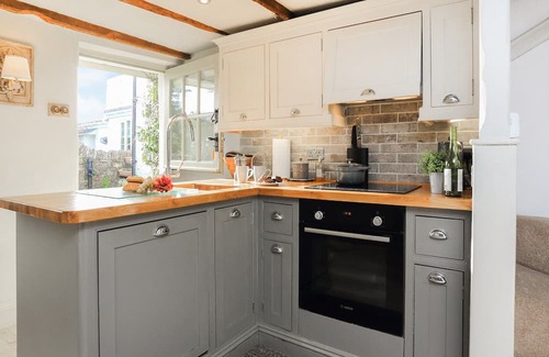 Stoke Gabriel Cottage | 1 bedroom accommodation in Stoke Gabriel, near Totnes
