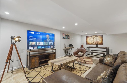 Springfield Apartment | Industrial style basement apartment near D.C.