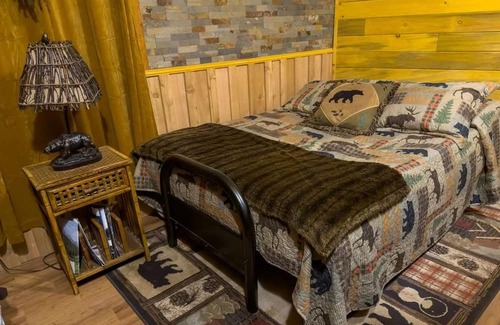Ahsahka Cabin | Rural cabin with horses on 7 acres along the Clearwater River - a true escape